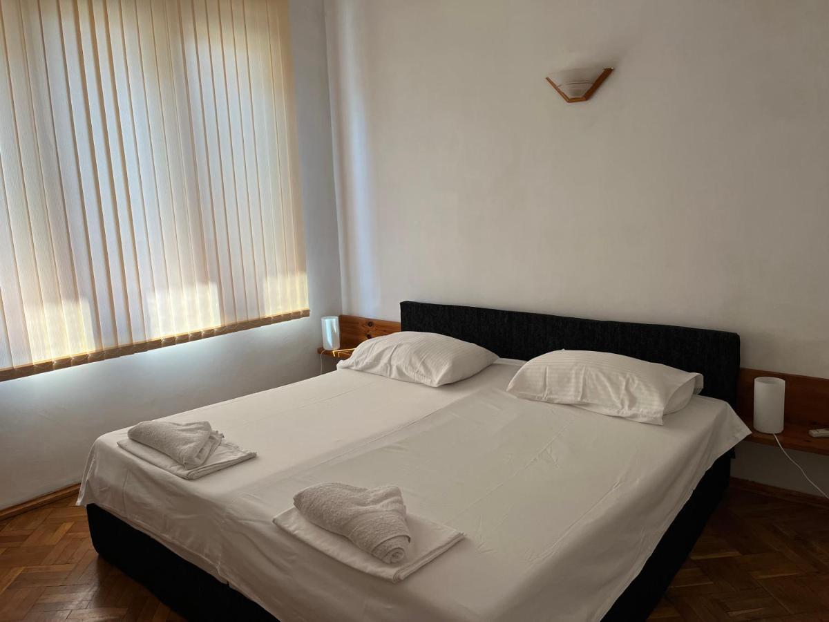 Stelius I Apartment Поморие Екстериор снимка